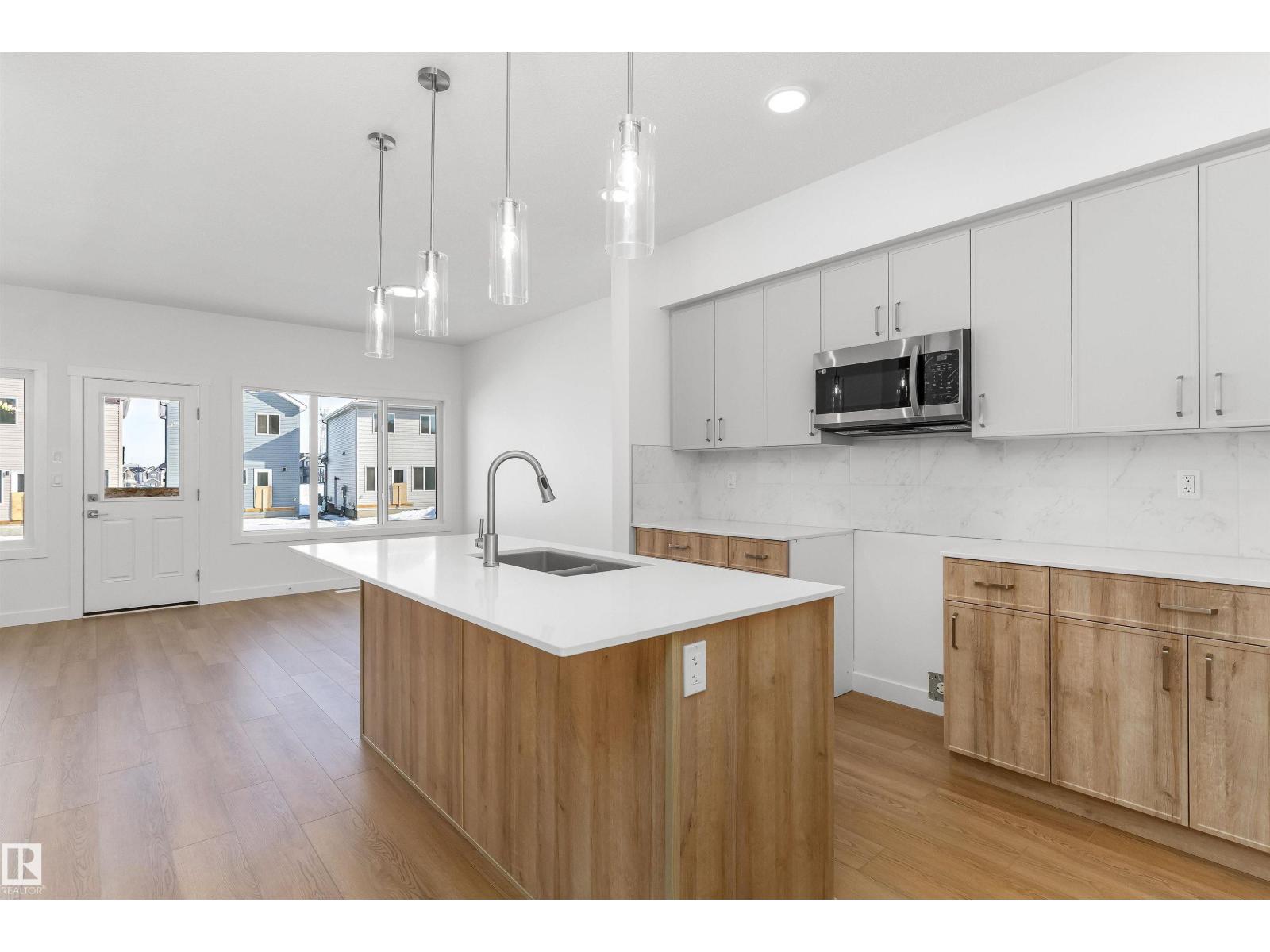 1020 14 Av Nw, Edmonton, Alberta  T6T 2W8 - Photo 8 - E4476415