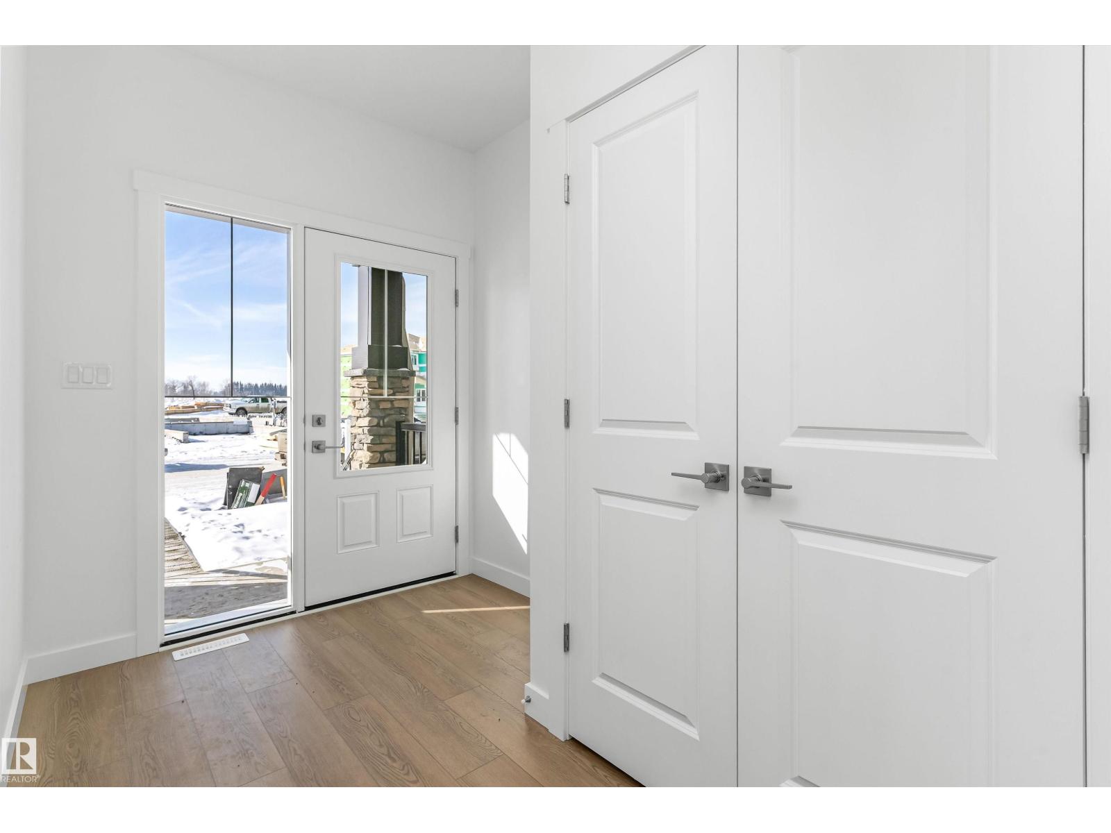 1020 14 Av Nw, Edmonton, Alberta  T6T 2W8 - Photo 3 - E4476415