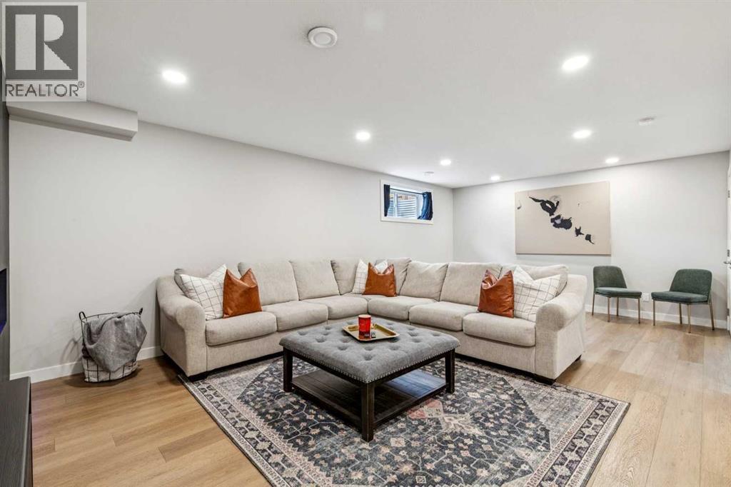 44 Legacy Landing SE, Calgary, Alberta  T2X 2E5 - Photo 36 - A2297636