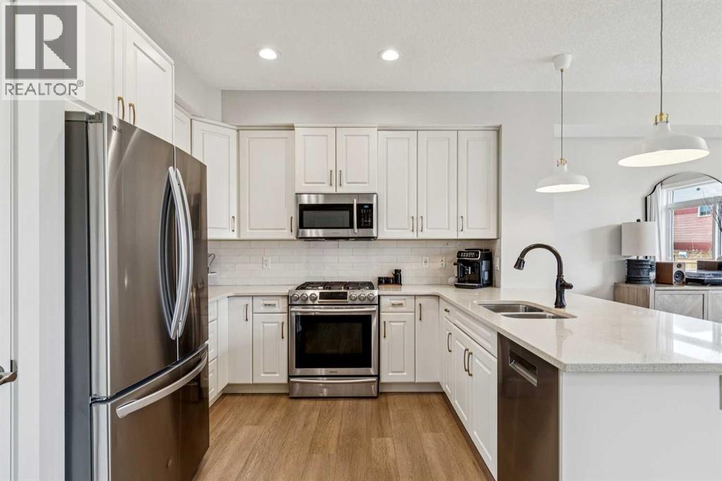 44 Legacy Landing SE, Calgary, Alberta  T2X 2E5 - Photo 6 - A2297636