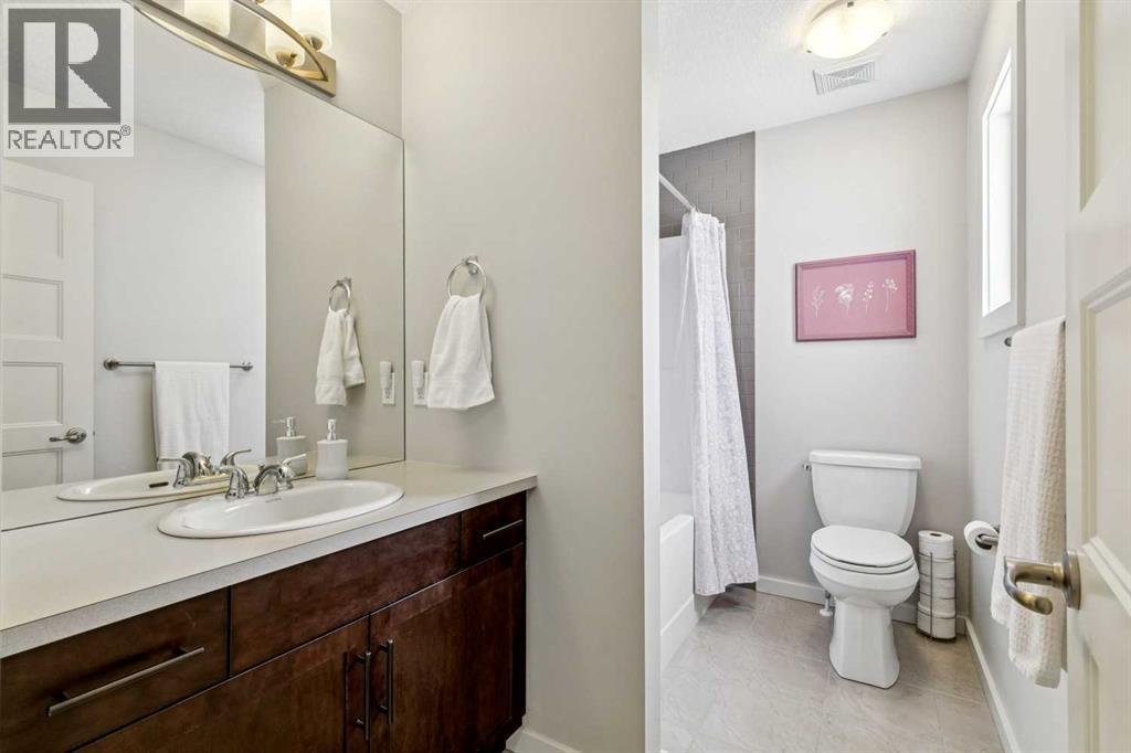 44 Legacy Landing SE, Calgary, Alberta  T2X 2E5 - Photo 33 - A2297636