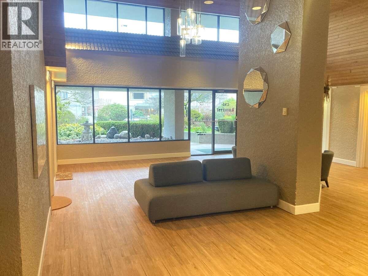 903 1745 Esquimalt Avenue, West Vancouver, British Columbia  V7V 1R7 - Photo 32 - R3030203