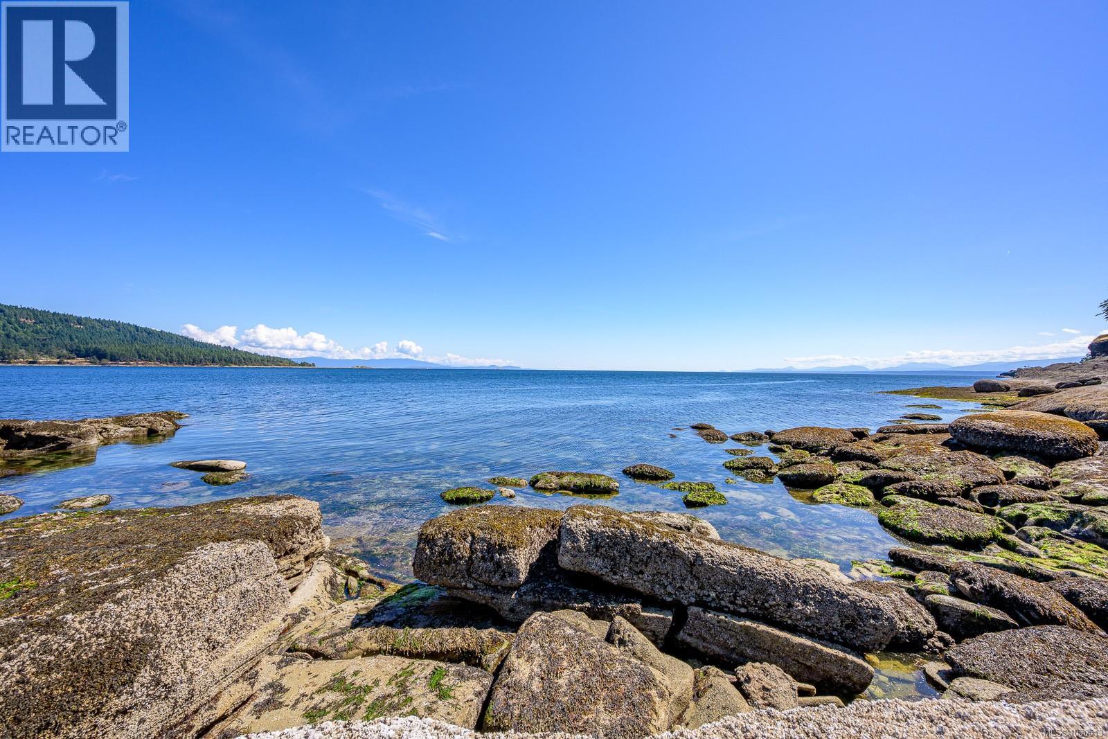 6552 East Rd, Denman Island, British Columbia  V0R 1T0 - Photo 2 - 1030513