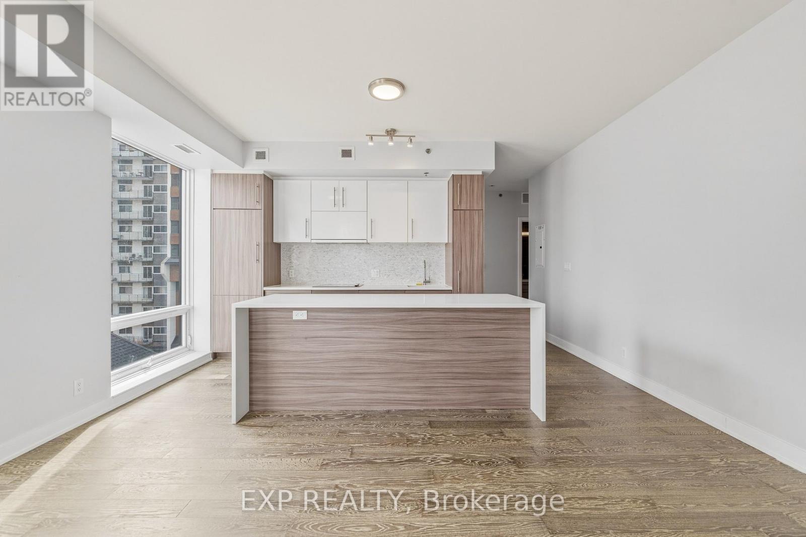 501 - 428 Sparks Street, Ottawa, Ontario  K1R 0B3 - Photo 10 - X12941864