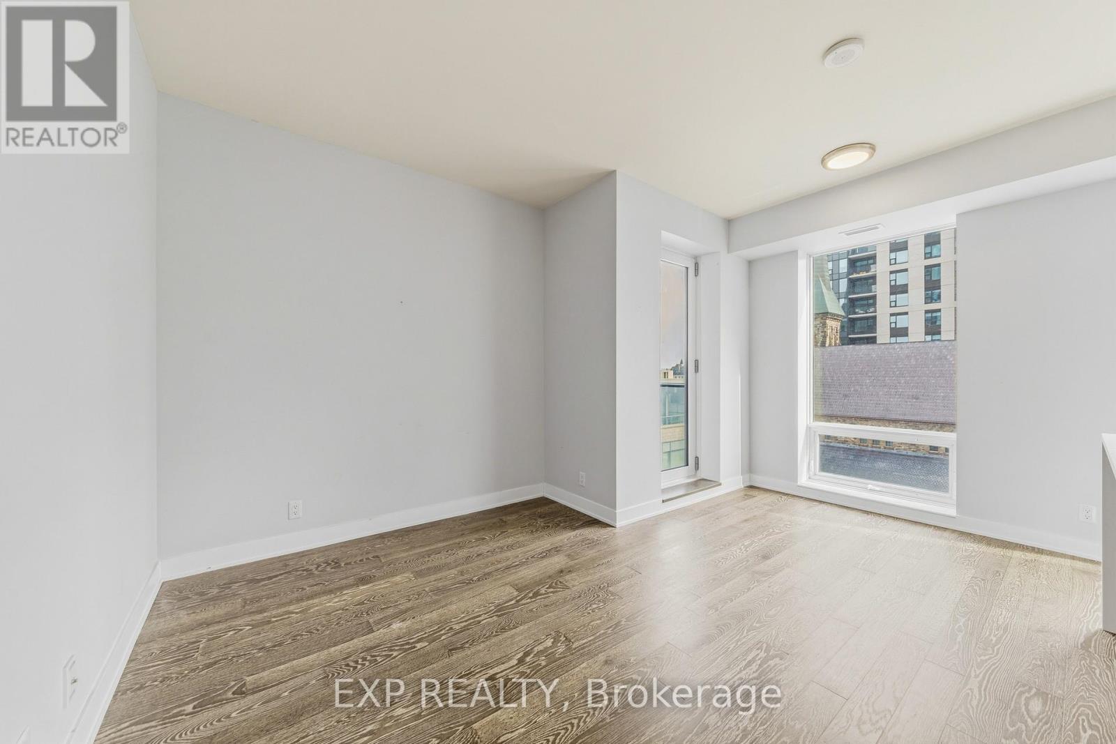 501 - 428 Sparks Street, Ottawa, Ontario  K1R 0B3 - Photo 14 - X12941864