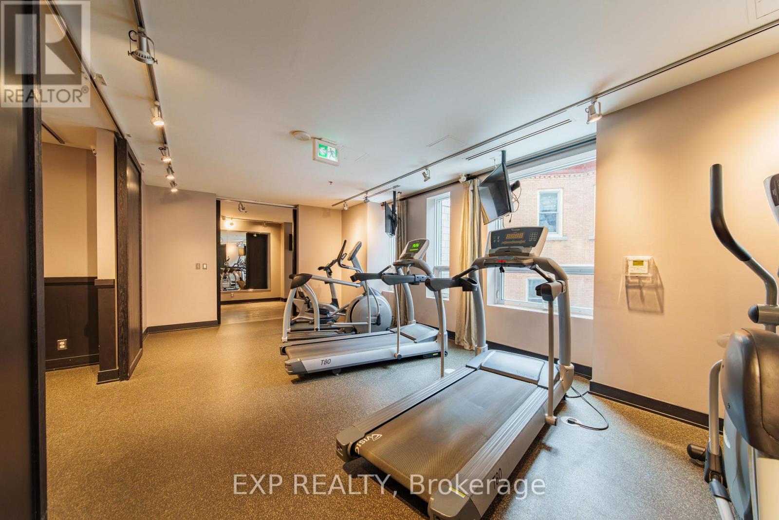 501 - 428 Sparks Street, Ottawa, Ontario  K1R 0B3 - Photo 18 - X12941864