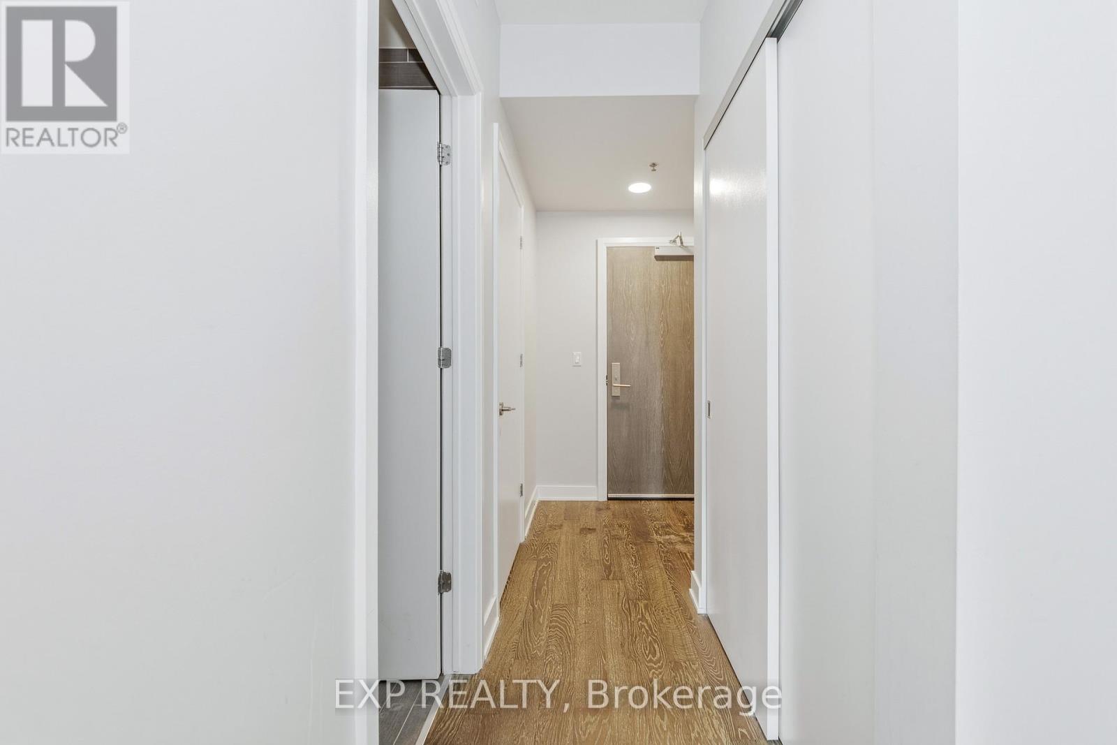 501 - 428 Sparks Street, Ottawa, Ontario  K1R 0B3 - Photo 3 - X12941864