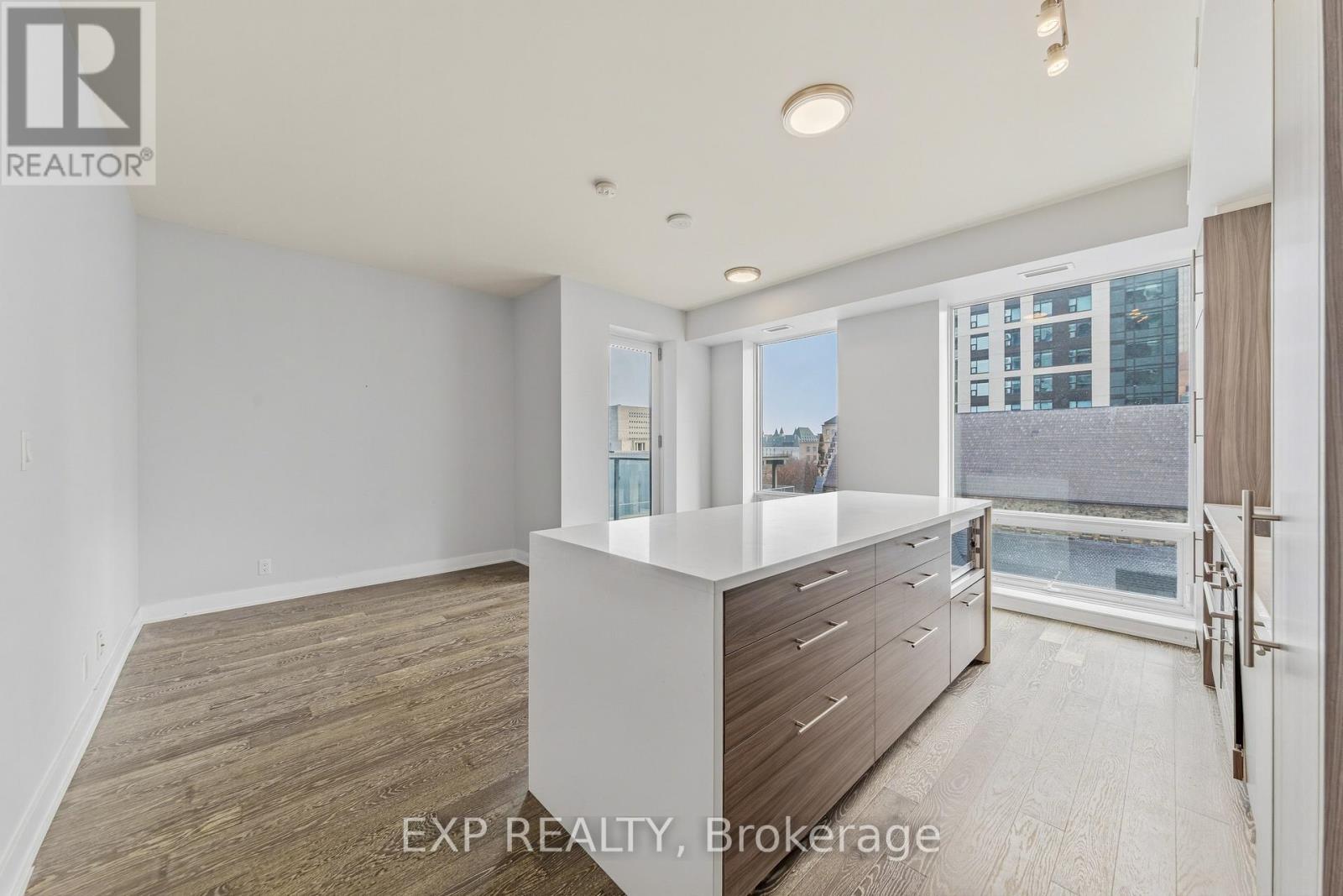 501 - 428 Sparks Street, Ottawa, Ontario  K1R 0B3 - Photo 8 - X12941864