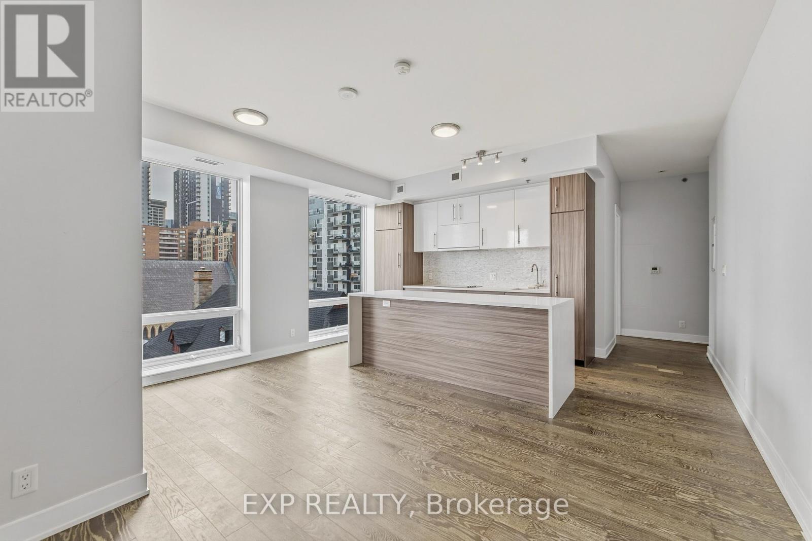 501 - 428 Sparks Street, Ottawa, Ontario  K1R 0B3 - Photo 9 - X12941864