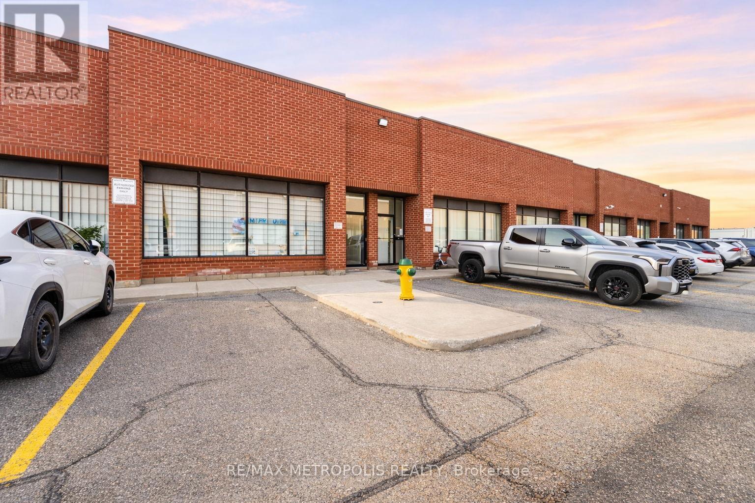 35 - 120 DYNAMIC DRIVE, Toronto, Ontario