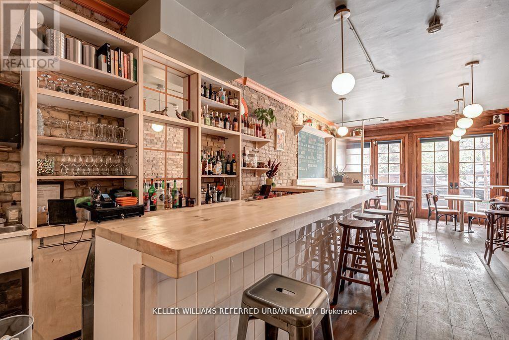 1118 Queen Street E, Toronto, Ontario  M4M 1K8 - Photo 13 - E12941882