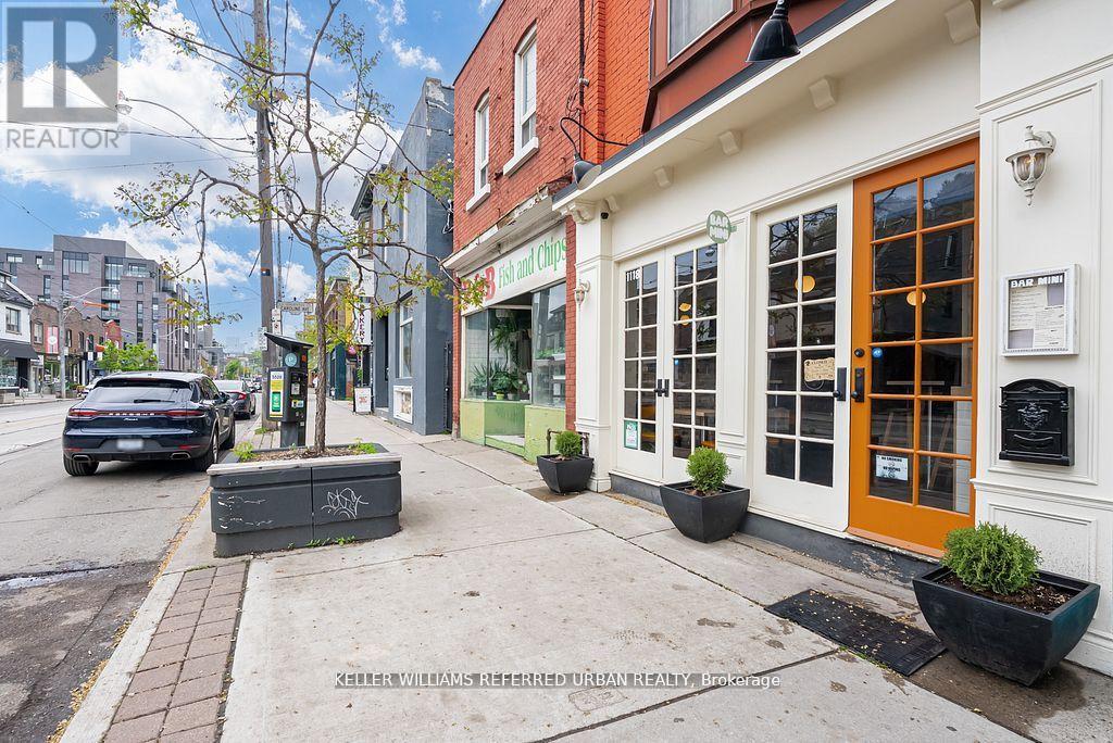 1118 Queen Street E, Toronto, Ontario  M4M 1K8 - Photo 3 - E12941882