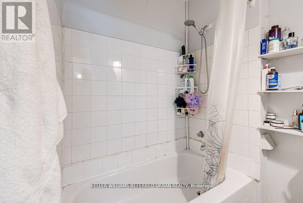 1118 Queen Street E, Toronto, Ontario  M4M 1K8 - Photo 33 - E12941882
