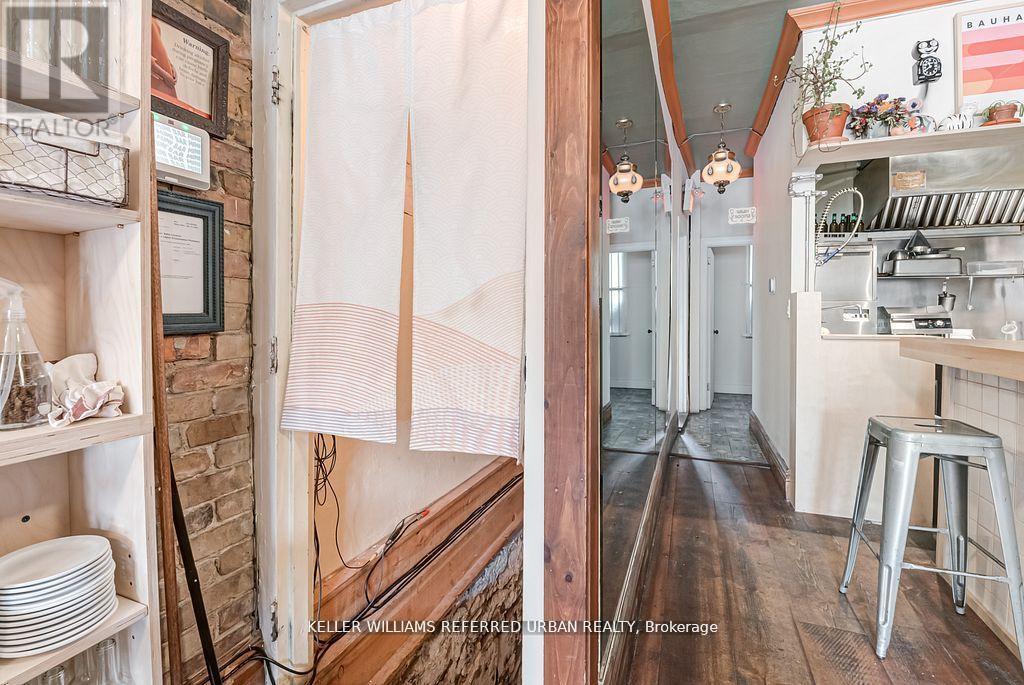 1118 Queen Street E, Toronto, Ontario  M4M 1K8 - Photo 39 - E12941882