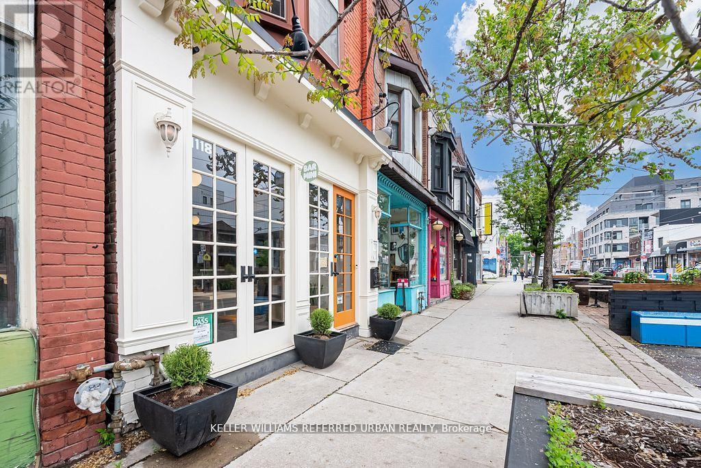 1118 Queen Street E, Toronto, Ontario  M4M 1K8 - Photo 4 - E12941882