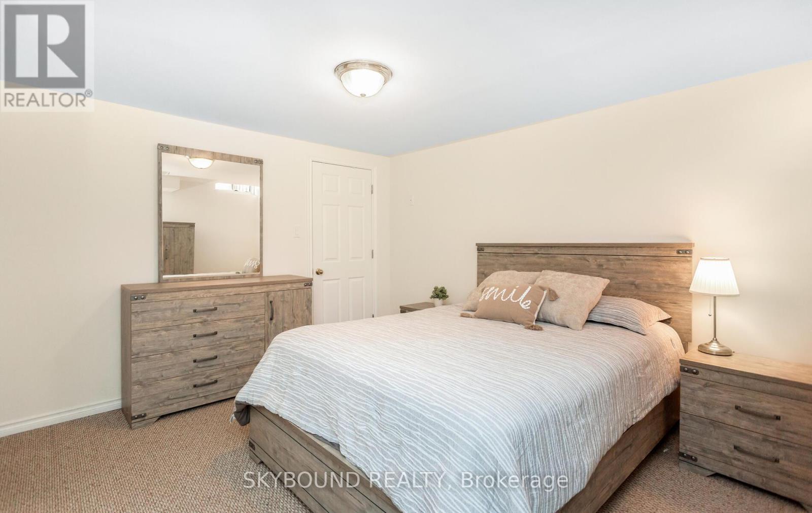 1057 Cooper Avenue, Milton, Ontario  L9T 5W6 - Photo 35 - W12941872