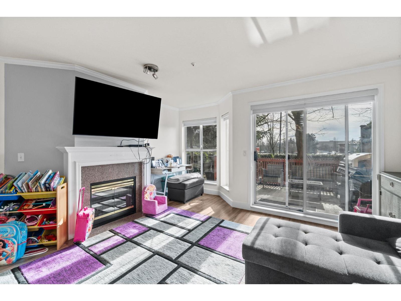 114 7435 121a Street, Surrey, British Columbia  V3W 0W8 - Photo 2 - R3102895