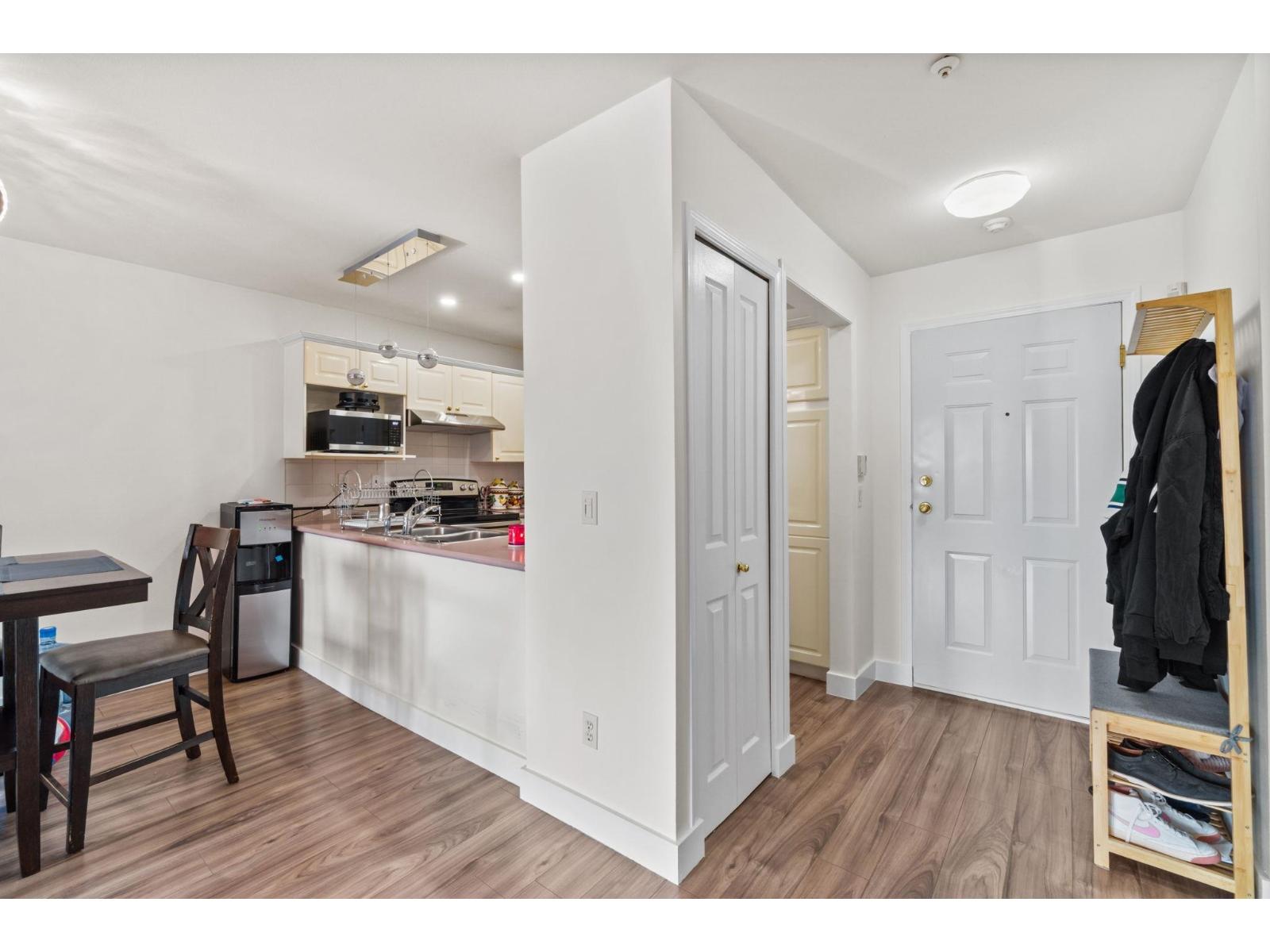 114 7435 121a Street, Surrey, British Columbia  V3W 0W8 - Photo 7 - R3102895