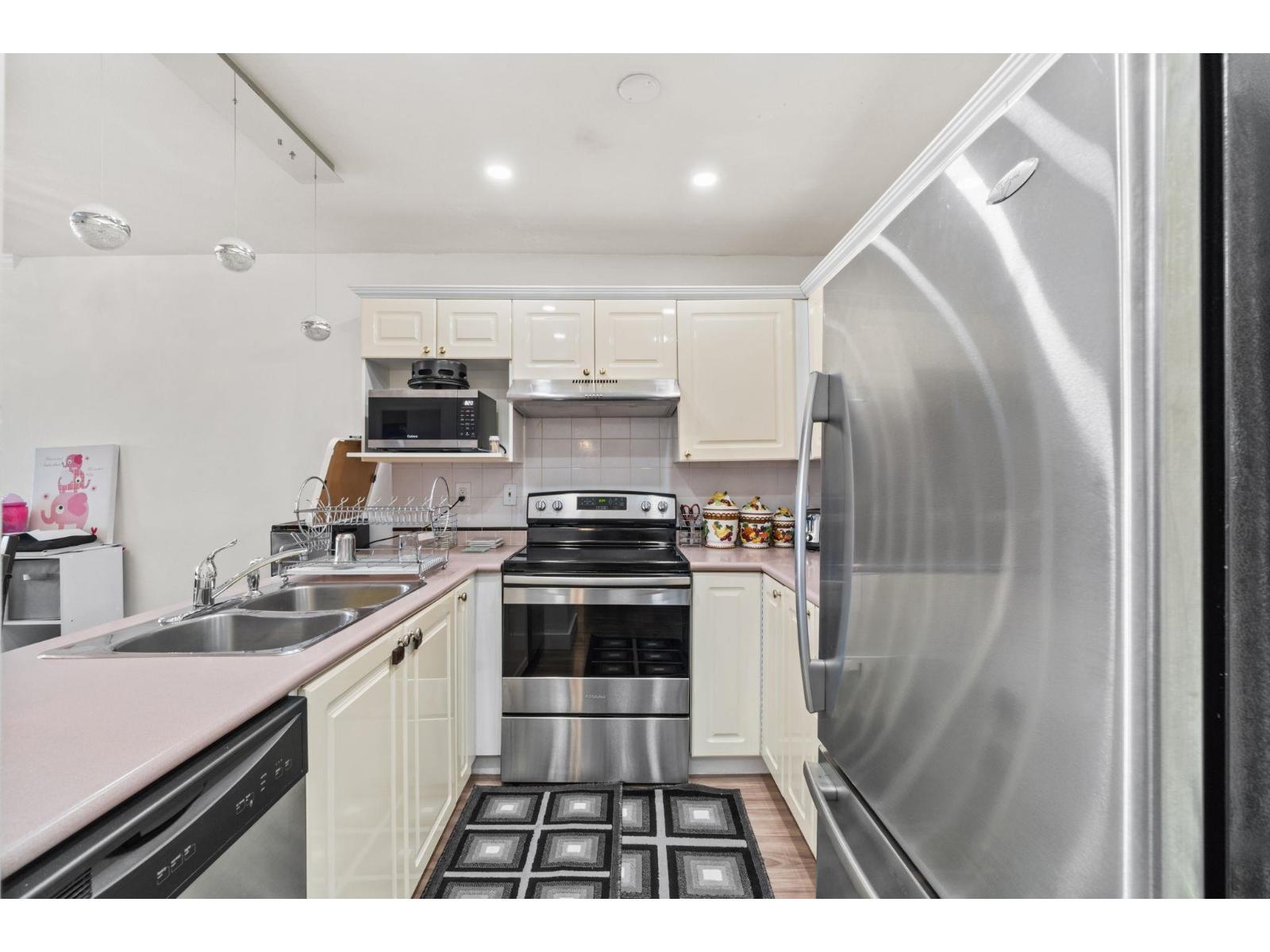 114 7435 121a Street, Surrey, British Columbia  V3W 0W8 - Photo 9 - R3102895