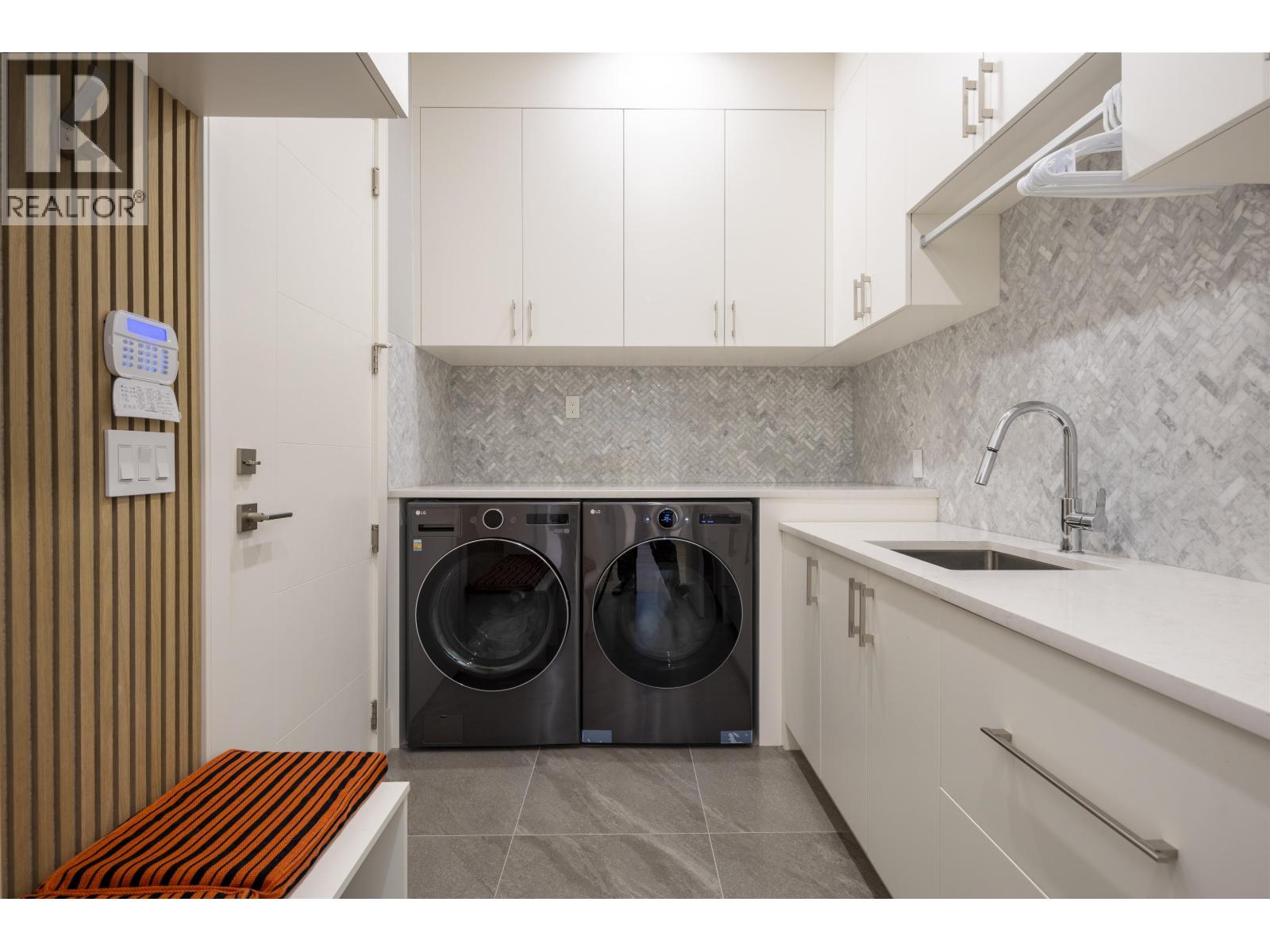 3311 Springford Avenue, Richmond, British Columbia  V7E 1T8 - Photo 30 - R3105642