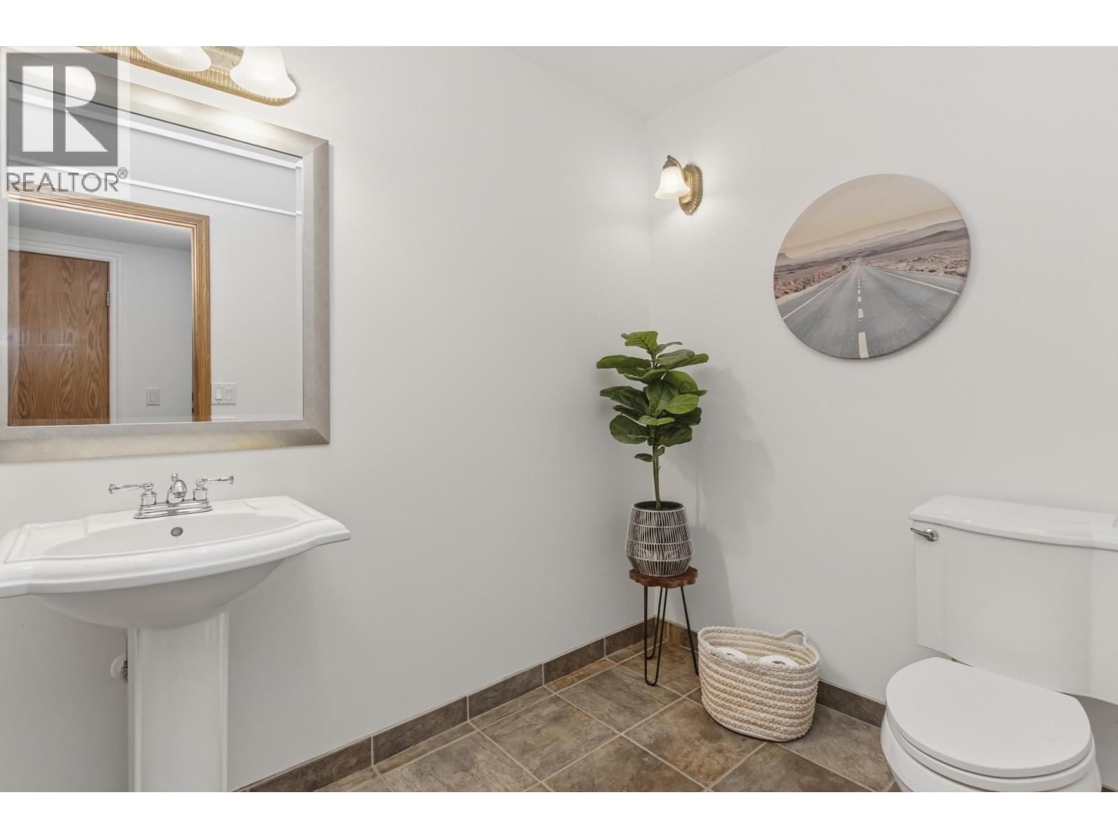 2130 Parkway Road, Squamish, British Columbia  V8B 0P3 - Photo 16 - R3105613