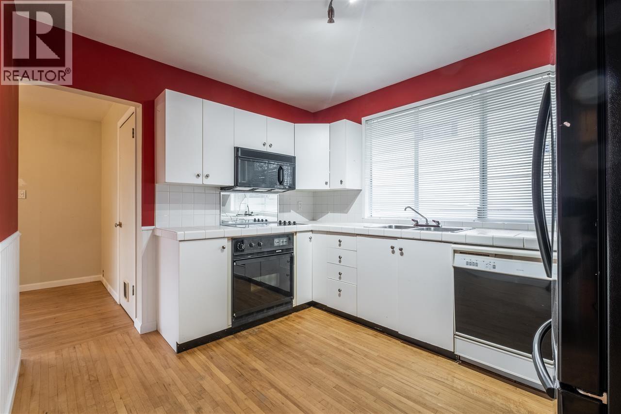 2259 Central Avenue, Port Coquitlam, British Columbia  V3C 1V7 - Photo 6 - R3105210