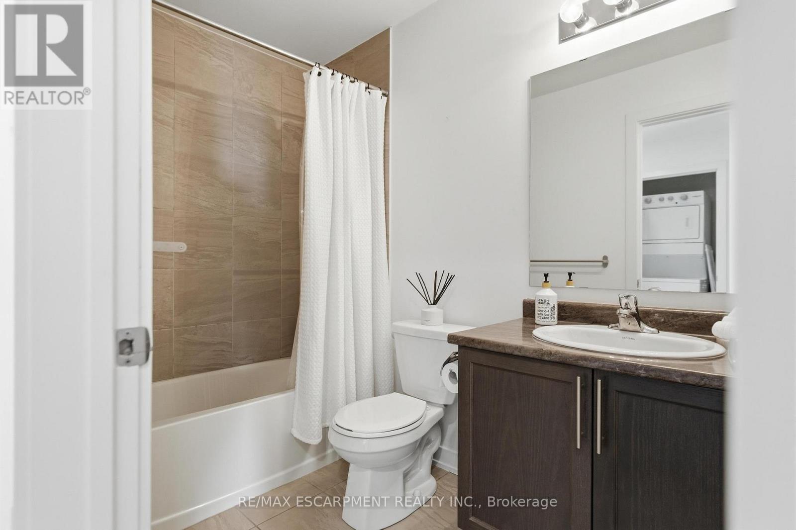 44 - 590 North Service Road, Hamilton, Ontario  L8E 0K5 - Photo 10 - X12941878