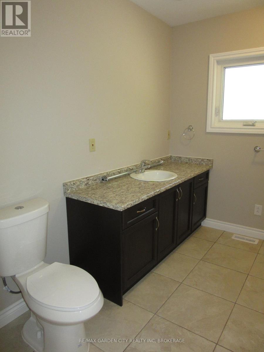 11981 Morris Road, Niagara Falls, Ontario  L3B 5N4 - Photo 11 - X12865516