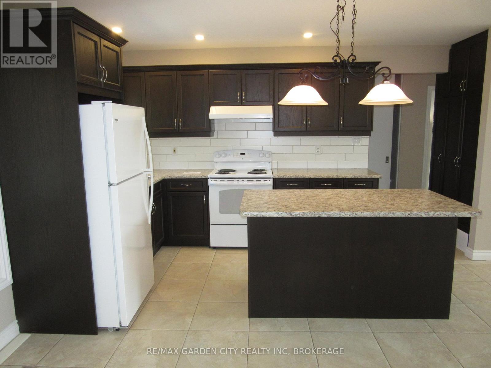 11981 Morris Road, Niagara Falls, Ontario  L3B 5N4 - Photo 6 - X12865516