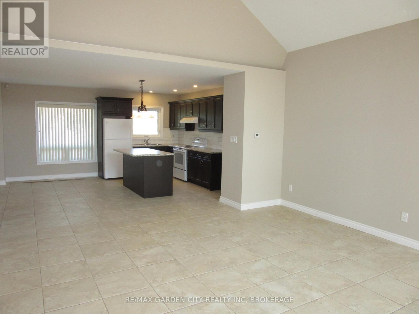 11981 Morris Road, Niagara Falls, Ontario  L3B 5N4 - Photo 7 - X12865516