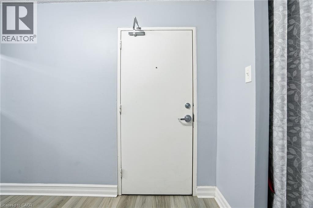 242 Oakdale Avenue Unit# 108, St. Catharines, Ontario  L2P 3K5 - Photo 4 - 40816426