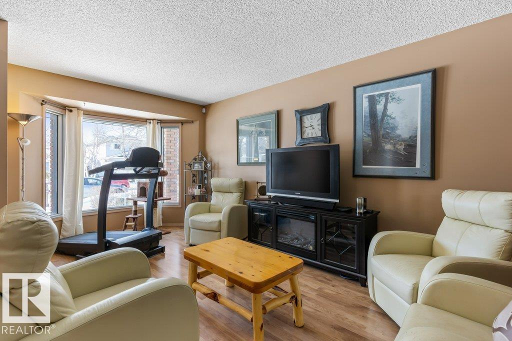 53 Dayton Cr, St. Albert, Alberta  T8N 4X7 - Photo 4 - E4479819