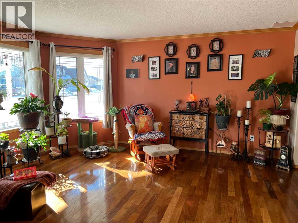 302 8 Avenue, Fox Creek, Alberta  T0H 1P0 - Photo 8 - A2238886