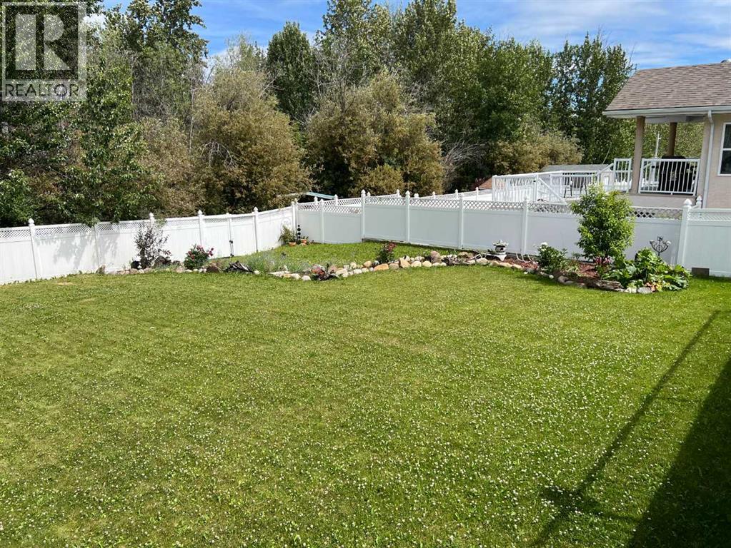 302 8 Avenue, Fox Creek, Alberta  T0H 1P0 - Photo 47 - A2238886