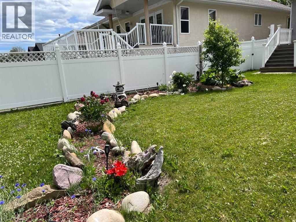 302 8 Avenue, Fox Creek, Alberta  T0H 1P0 - Photo 43 - A2238886