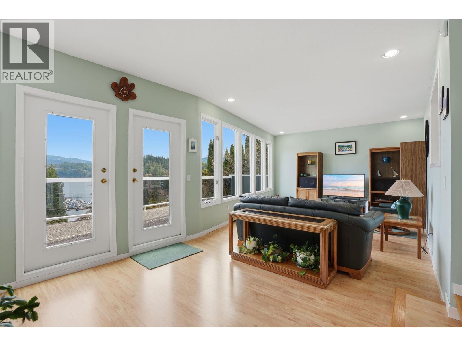 2341 Caledonia Avenue, North Vancouver, British Columbia  V7G 1T8 - Photo 22 - R3105668