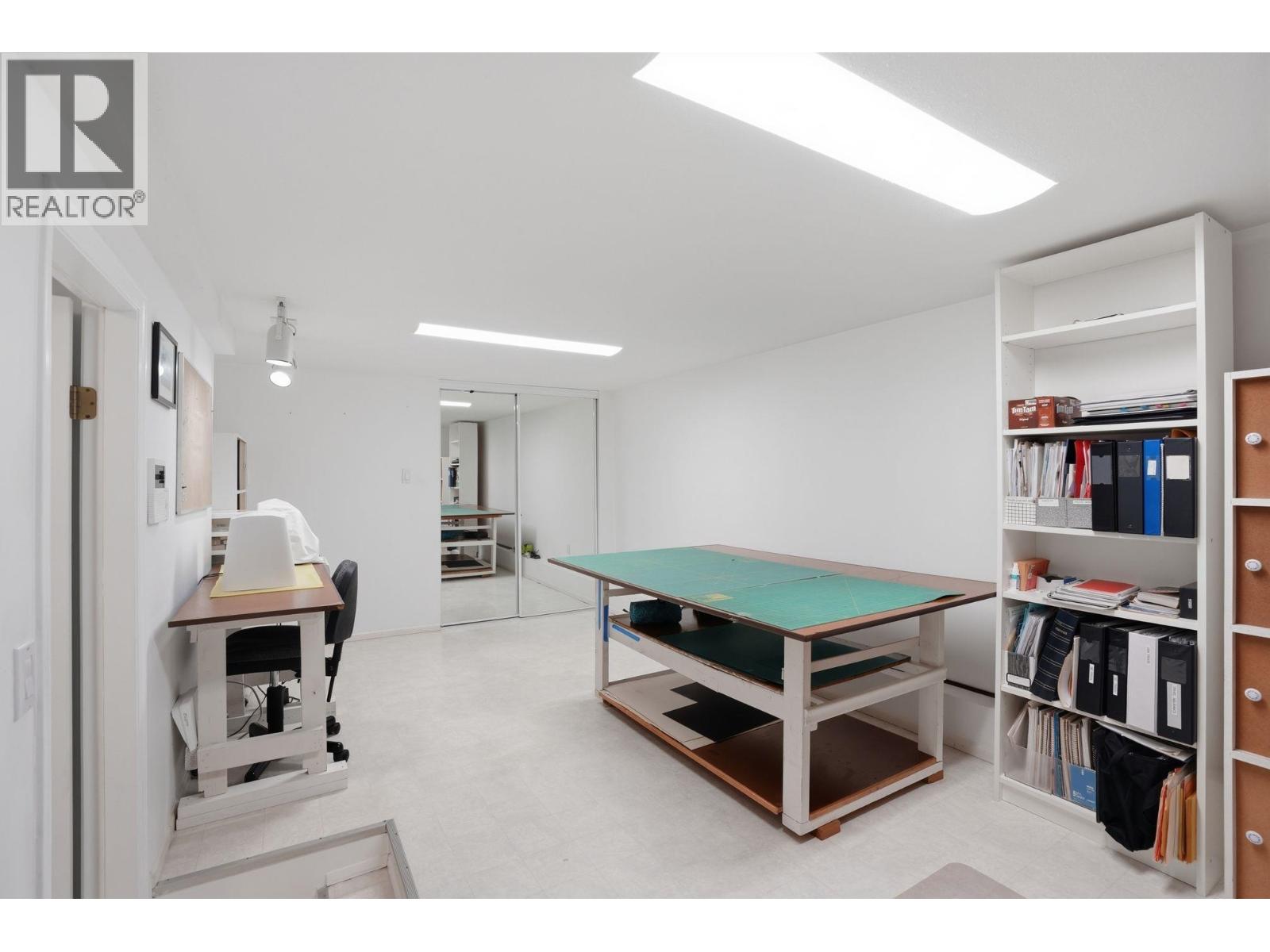 2341 Caledonia Avenue, North Vancouver, British Columbia  V7G 1T8 - Photo 34 - R3105668