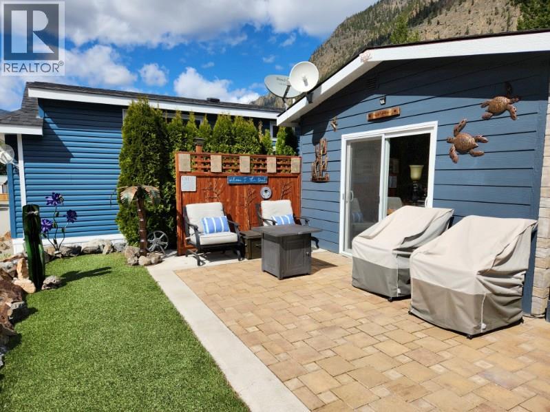 4354 Highway 3 Highway Unit# 96, Keremeos, British Columbia  V0X 1N1 - Photo 2 - 10341439