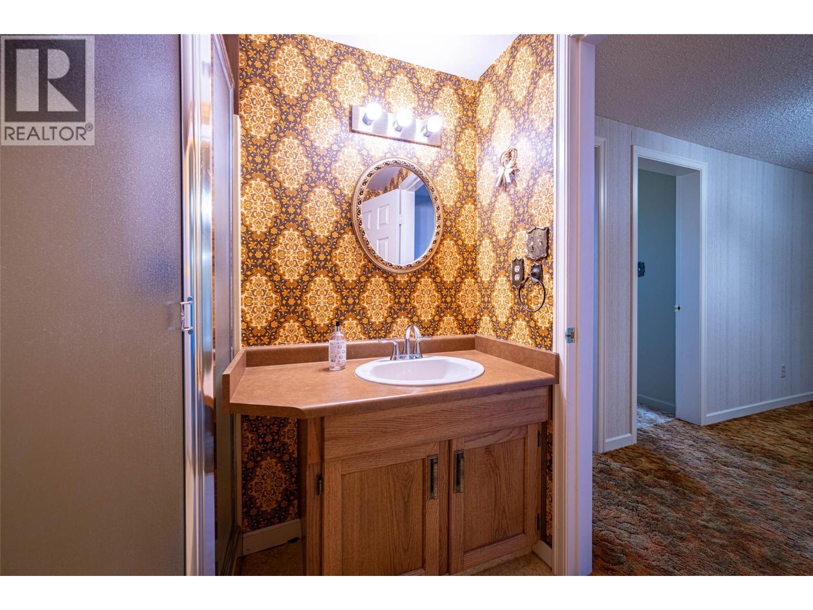 683 Clinton Road, Spallumcheen, British Columbia  V4Y 0P3 - Photo 76 - 10363368