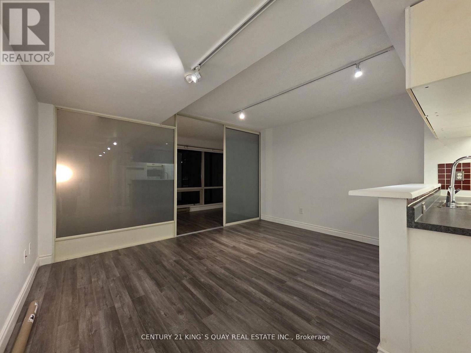 2513 - 1001 Bay Street, Toronto, Ontario  M5S 3A6 - Photo 8 - C12941902