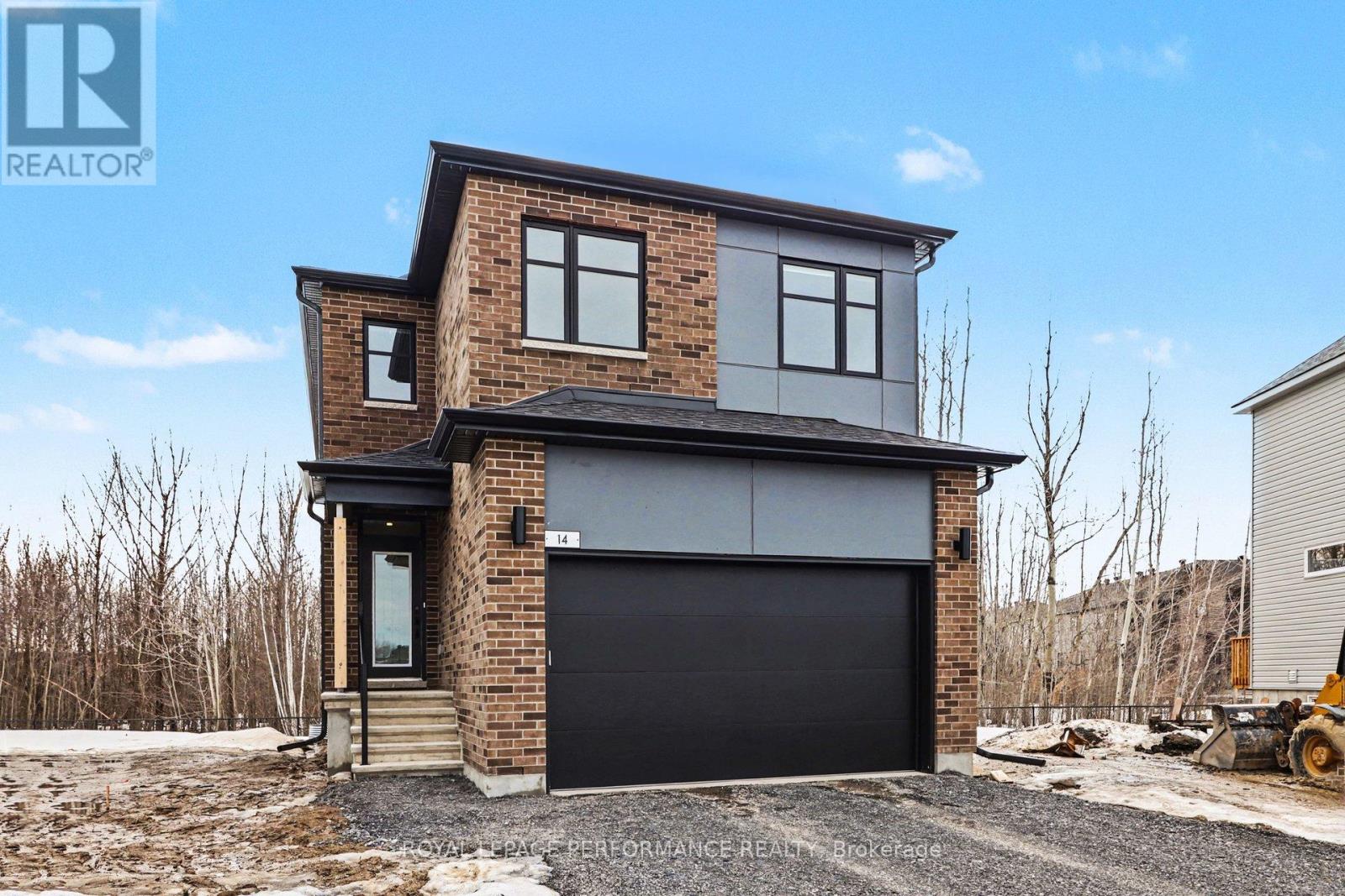 14 Academie Street, Russell, Ontario  K0A 1W0 - Photo 2 - X12941924