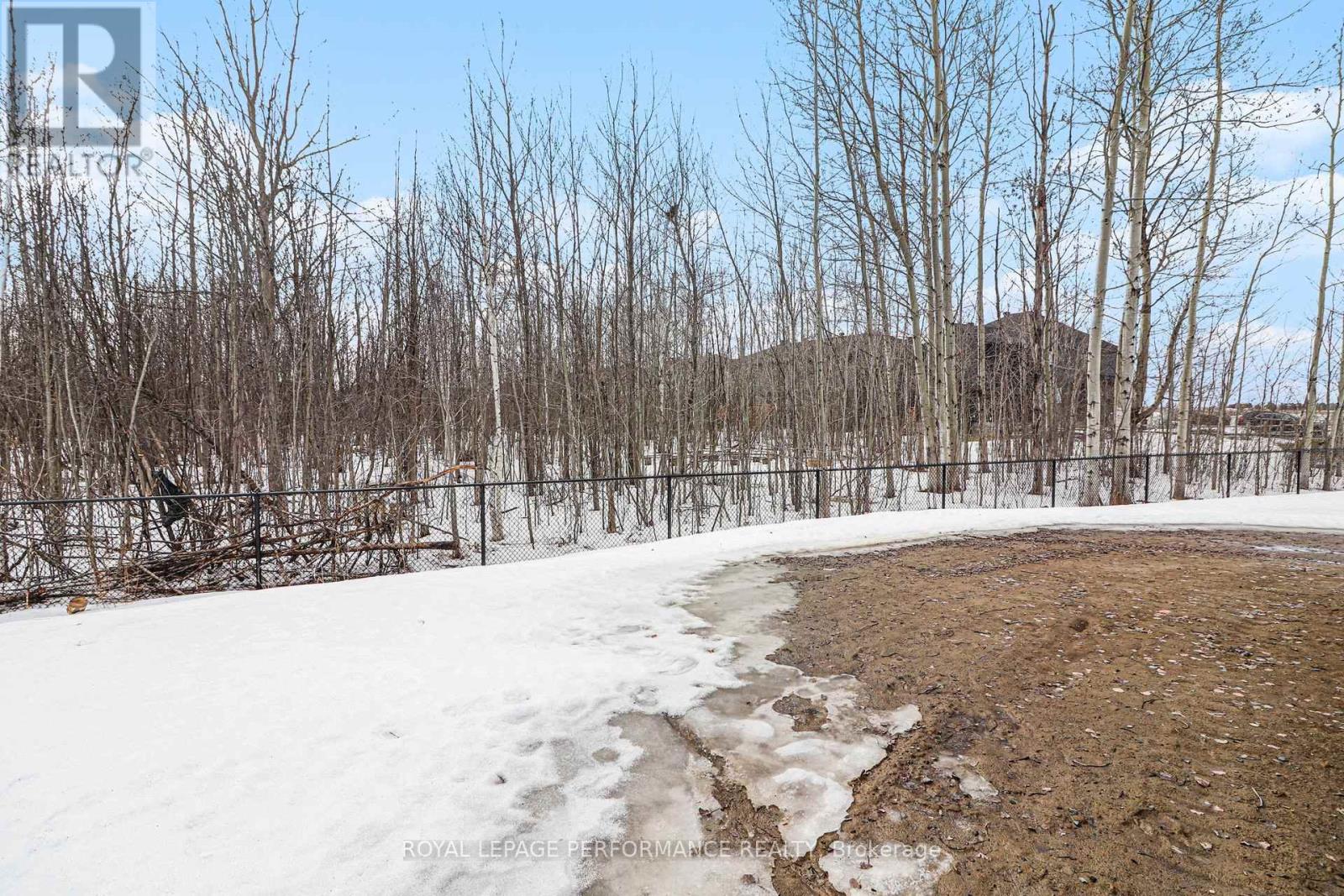 14 Academie Street, Russell, Ontario  K0A 1W0 - Photo 38 - X12941924