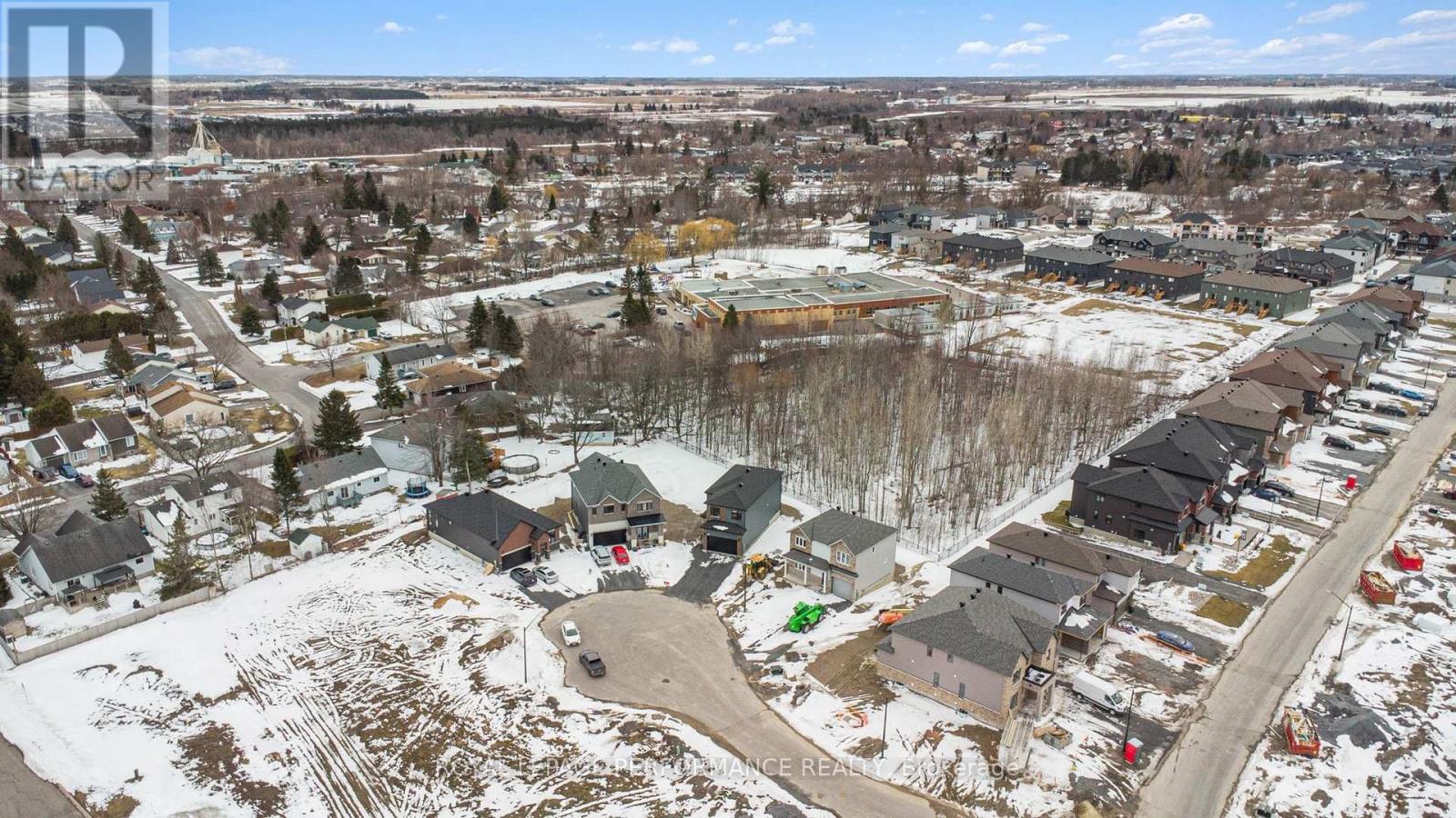 14 Academie Street, Russell, Ontario  K0A 1W0 - Photo 39 - X12941924