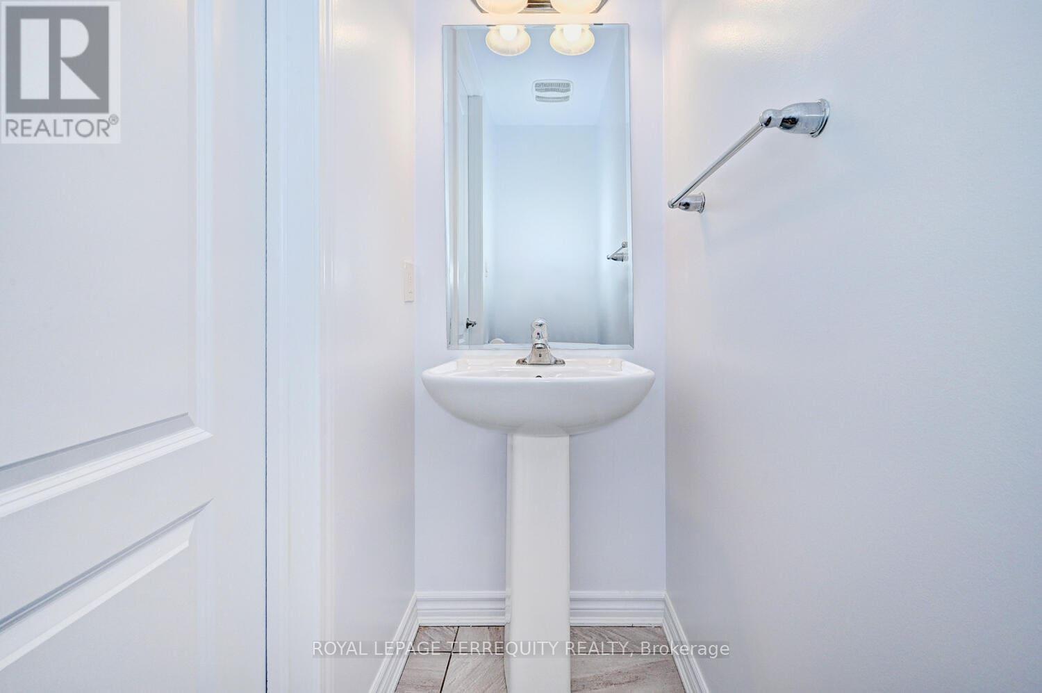 105 Jolly Way, Toronto, Ontario  M1P 0E2 - Photo 14 - E12941912