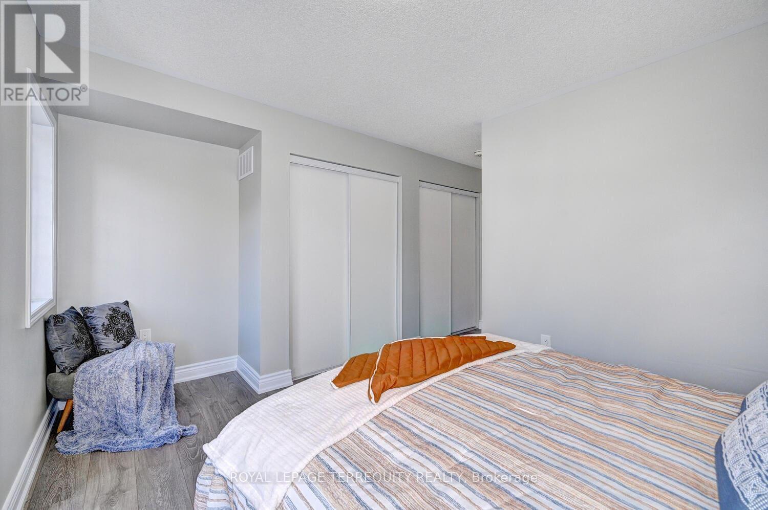 105 Jolly Way, Toronto, Ontario  M1P 0E2 - Photo 17 - E12941912