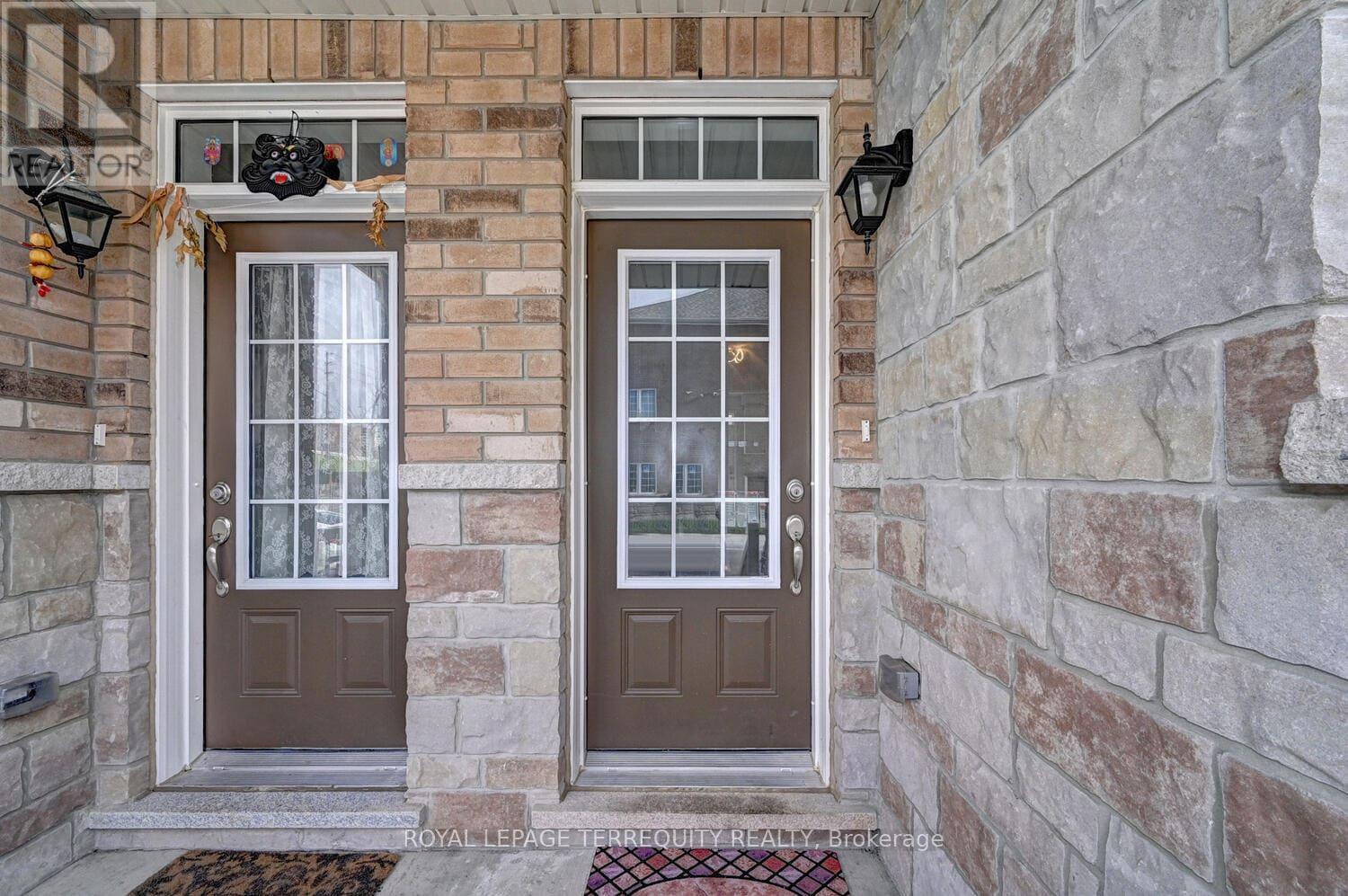 105 Jolly Way, Toronto, Ontario  M1P 0E2 - Photo 4 - E12941912