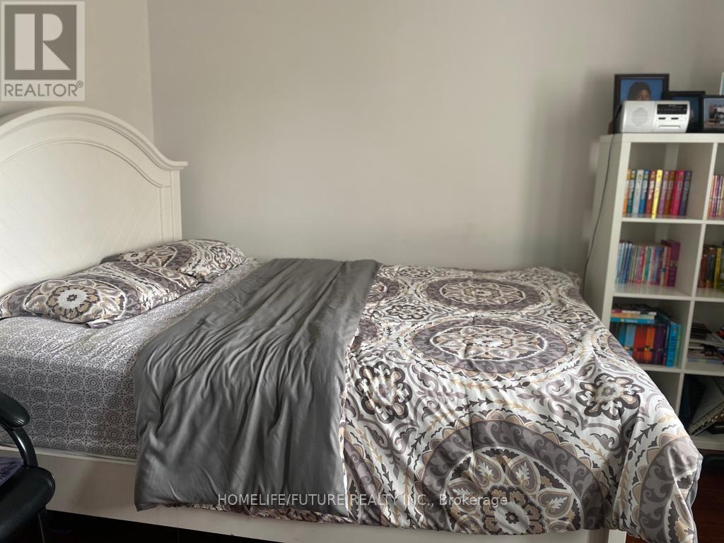 Main & 2nd Flr - 19 Hummingbird Drive, Toronto, Ontario  M1X 1W8 - Photo 8 - E12941922