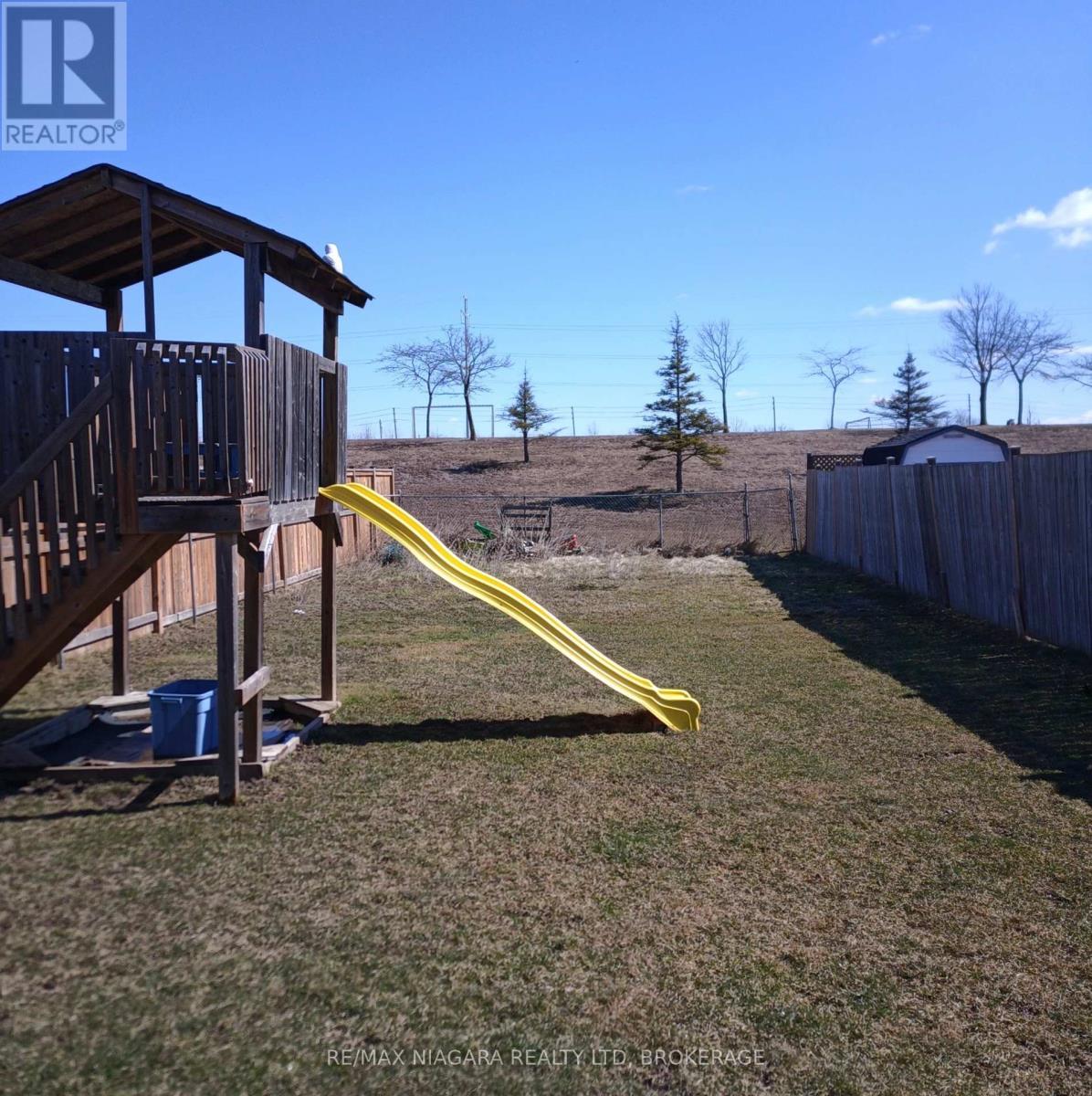 67 Dundonald Street, St. Catharines, Ontario  L2P 3T4 - Photo 3 - X12941942