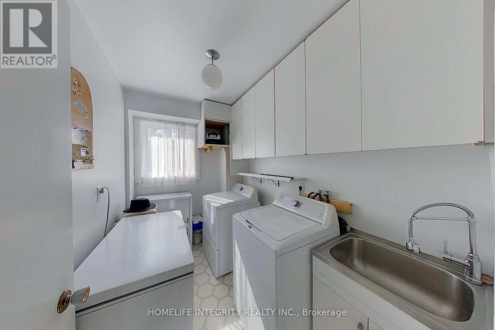 2 - 246 Unit 2 Tupper Boulevard, New Tecumseth, Ontario  L9R 1A9 - Photo 11 - N12941926