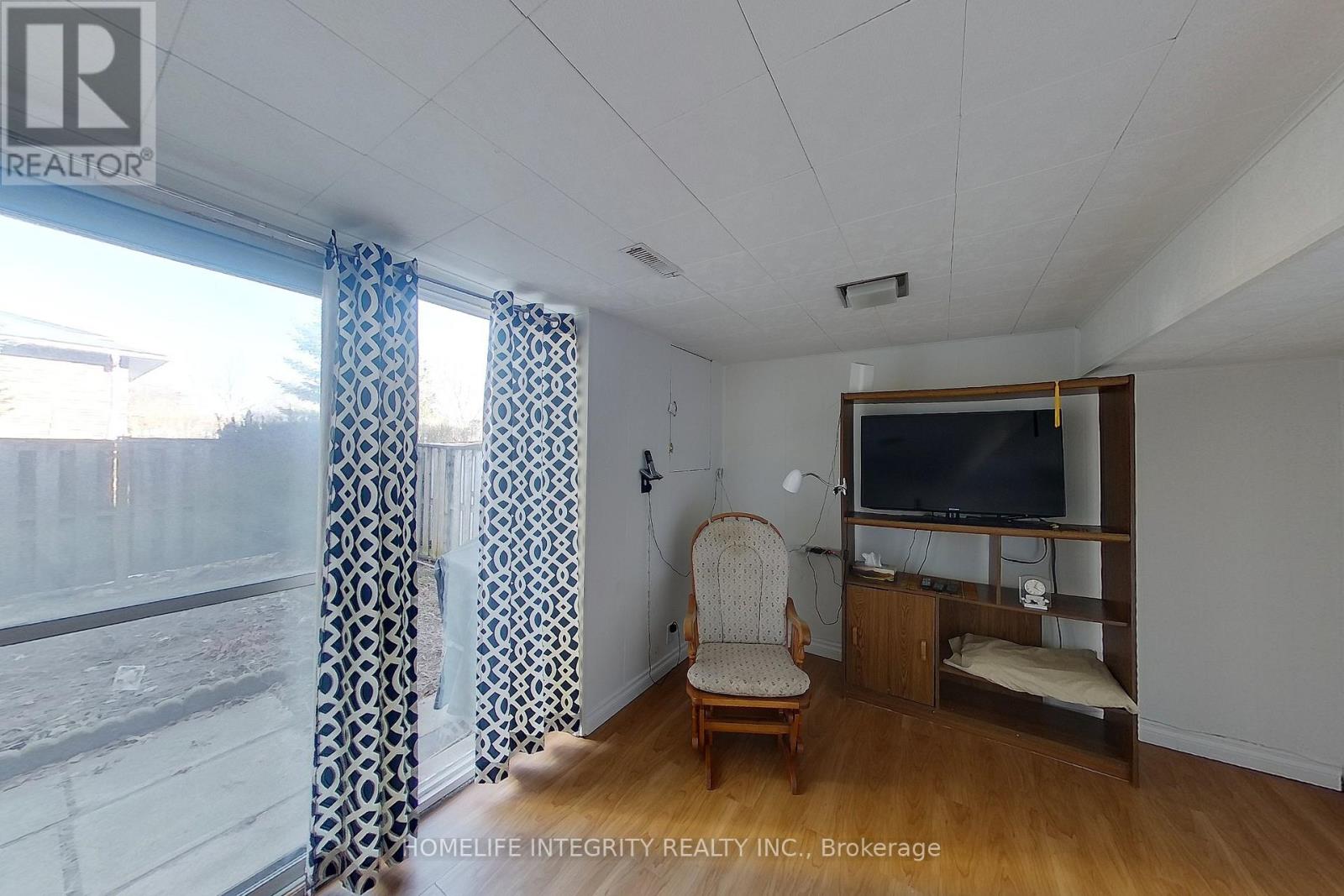 2 - 246 Unit 2 Tupper Boulevard, New Tecumseth, Ontario  L9R 1A9 - Photo 18 - N12941926